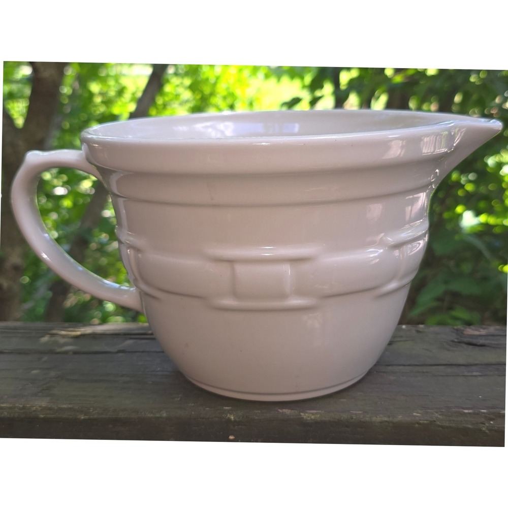Longaberger Pottery Woven Traditions White Ceramic Batter Bowl with Handle